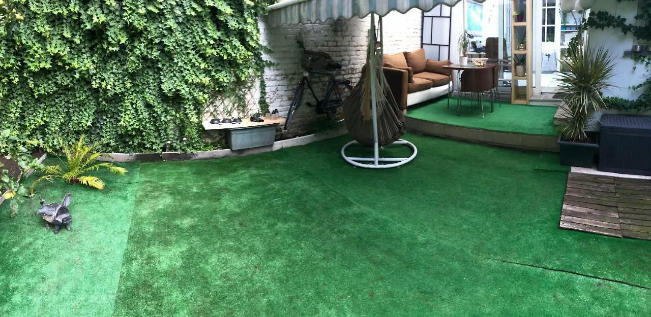 B&B Ambiorix Birch House Bruxelles