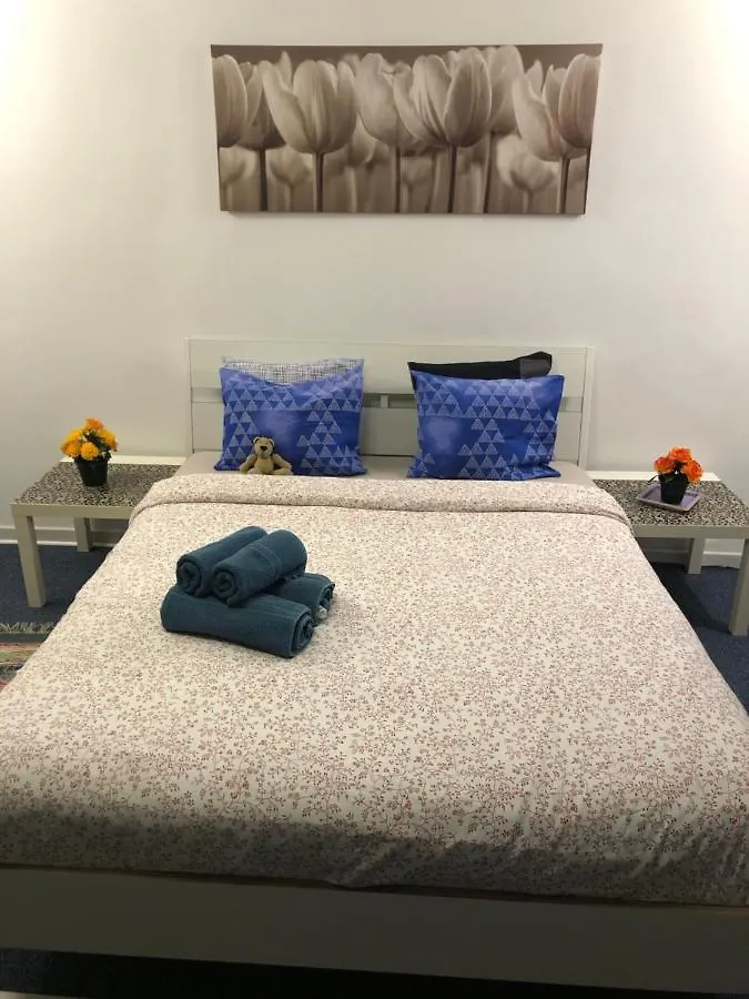 B&B Ambiorix Birch House Bruxelles